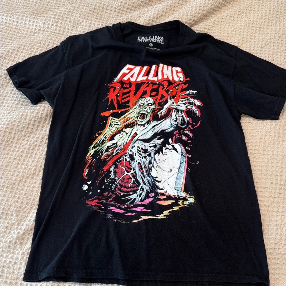 Short Sleeve Graphic Tee - Black